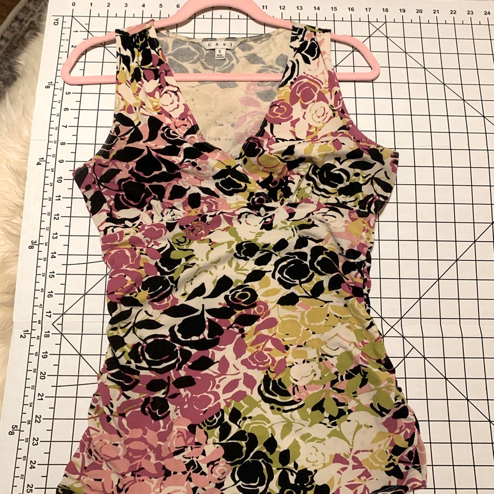 Cabi floral crossover stretch blouse / cami sz S